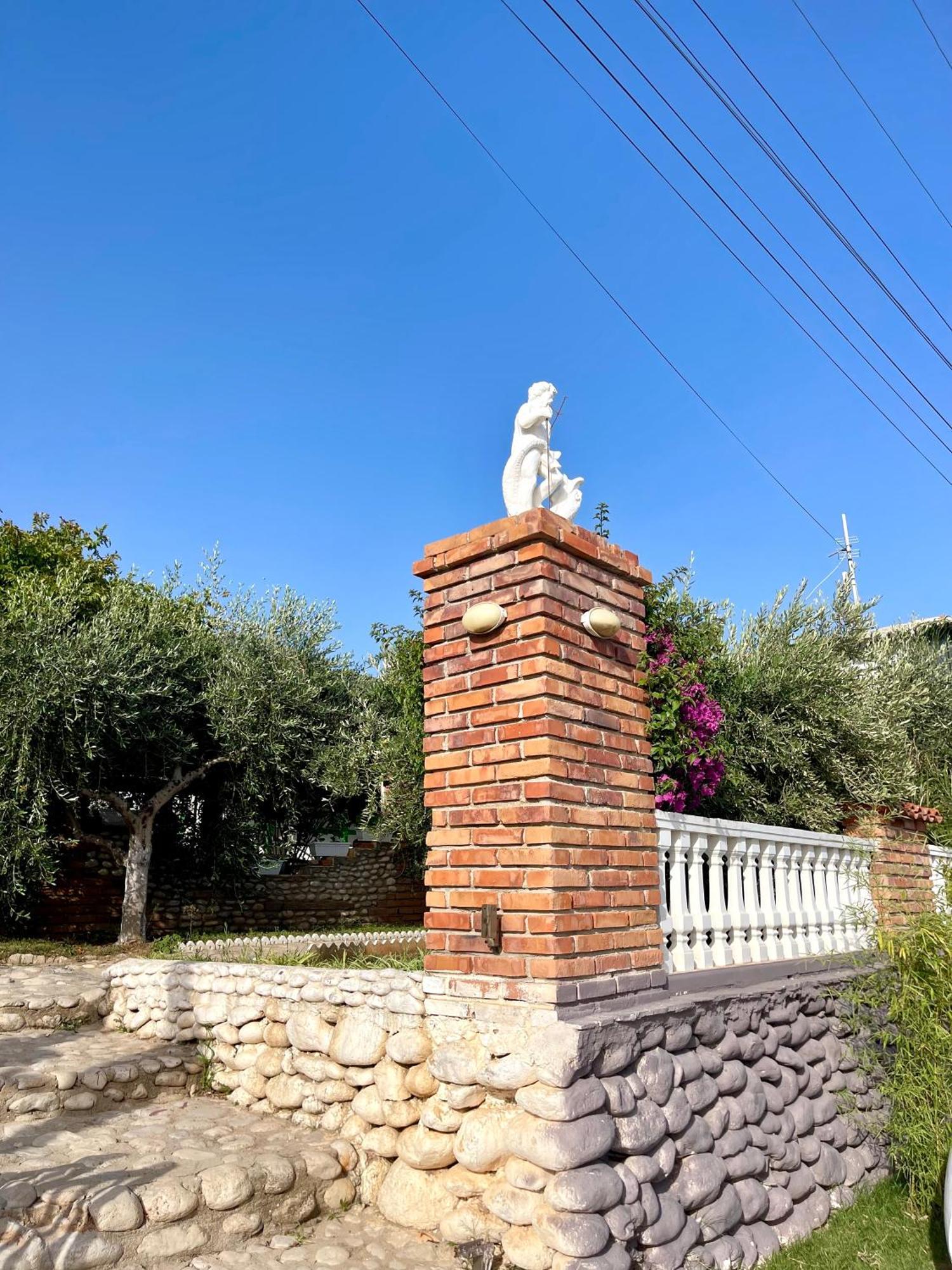 Ambel Dhërmi